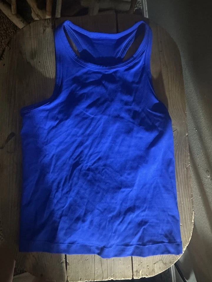 Lululemon Women’s Size 6 - Image 4 of 4