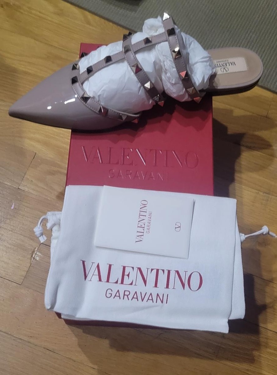 BNIB Valentino Garavani Rockstud Mule Flats 
