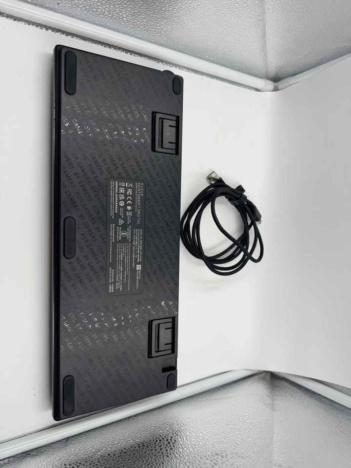 Razer Huntsman V3 Pro TKL Gaming Keyboard Analog Optical Switches – Excellent - Image 4 of 4