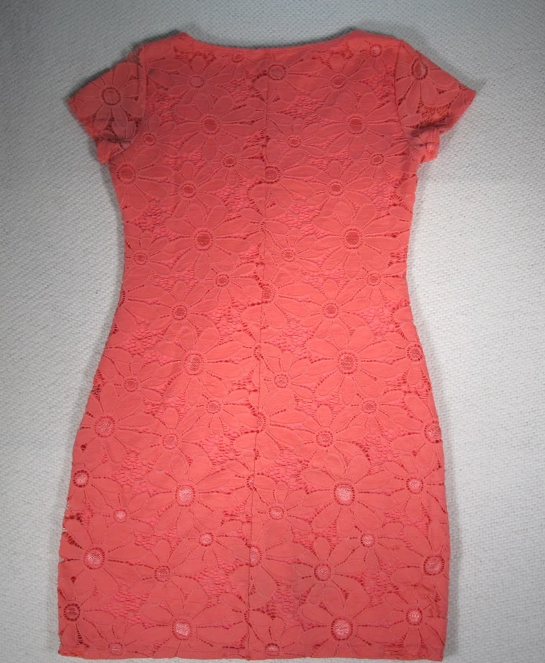 Women's Dress Size Small  TIANA B.  Sheath Short Sleeve Coral  - Image 3 of 4