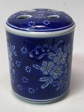 Ceramic Blue And White Floral Toothbrush Holder. 5  