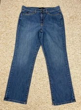 Jeanstar Jeans Women's Size 14 Short Straight Leg Mid Rise Stretch (34x29)