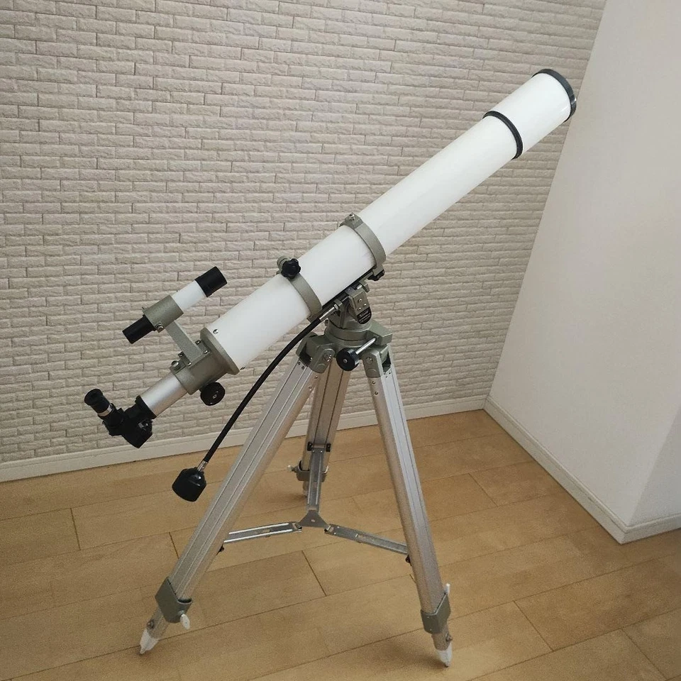 Vixen Custom 80M Vintage Astronomical Refractor Telescope with Tripod - Image 3 of 4