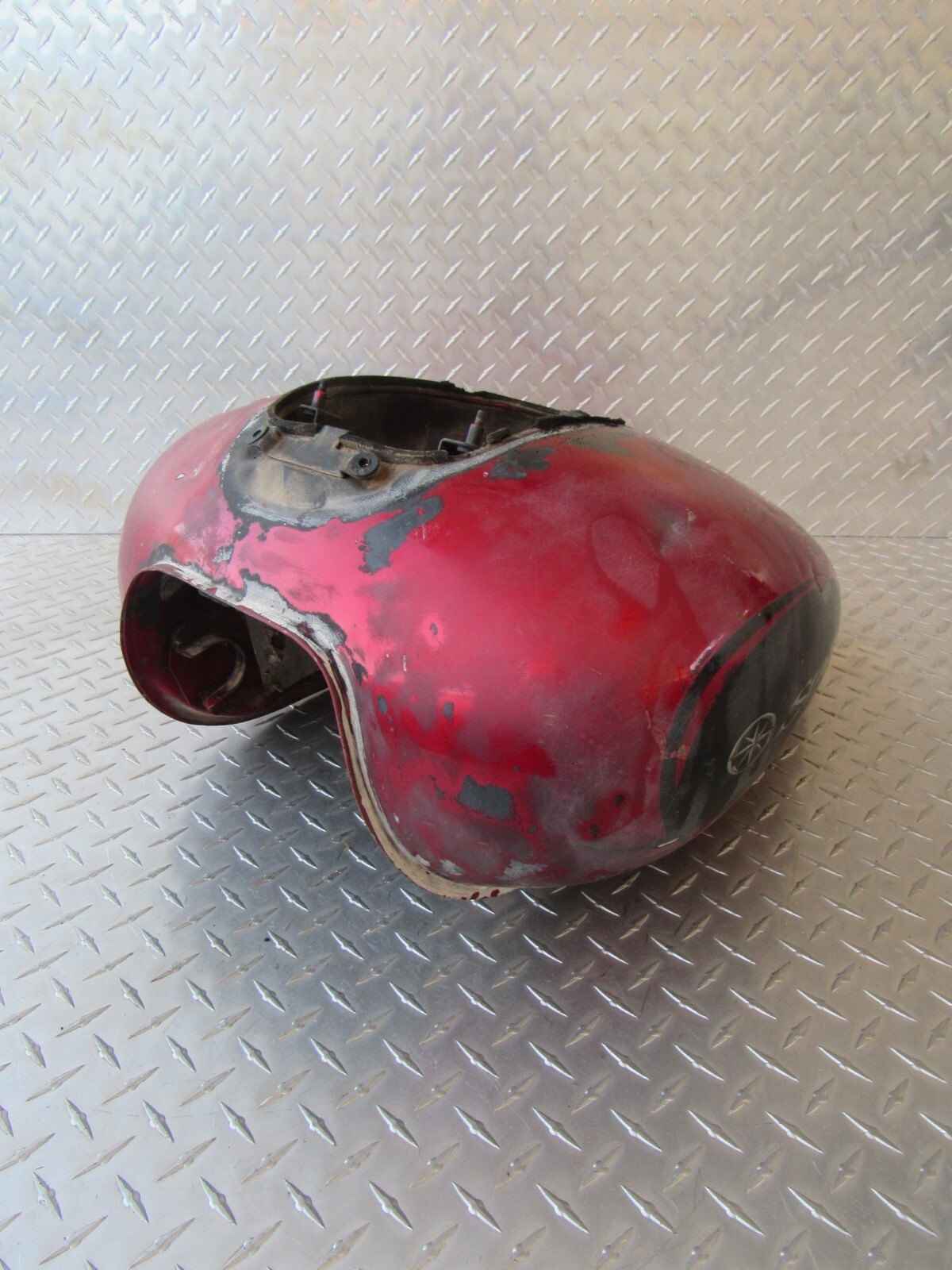 2009 09 YAMAHA XVS1100A XVS 1100 VSTAR V STAR FUEL TANK eBay