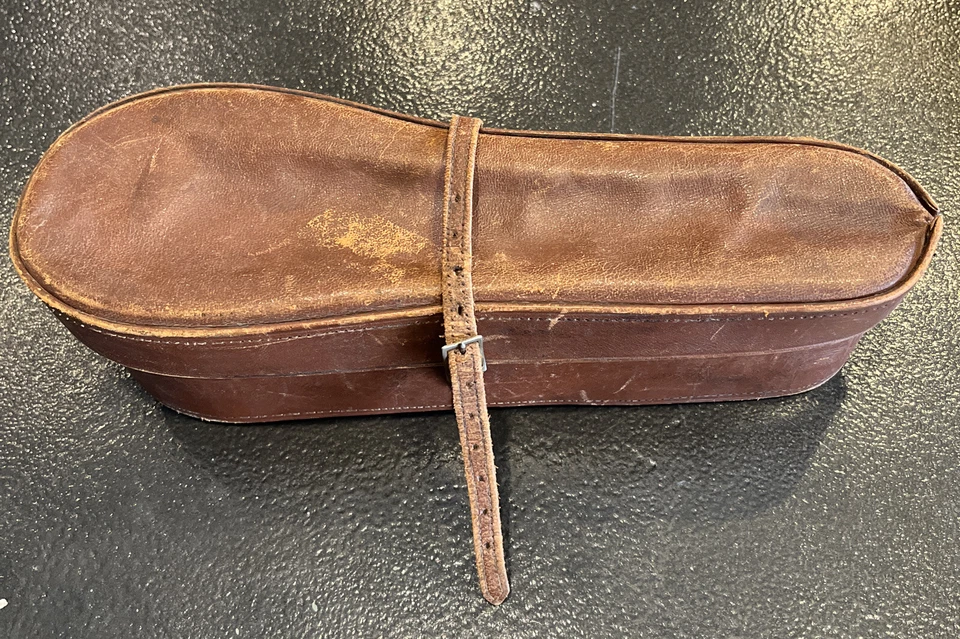 caja collar cuero vintage con 14 collares y piezas de asst Foto 3 de 4