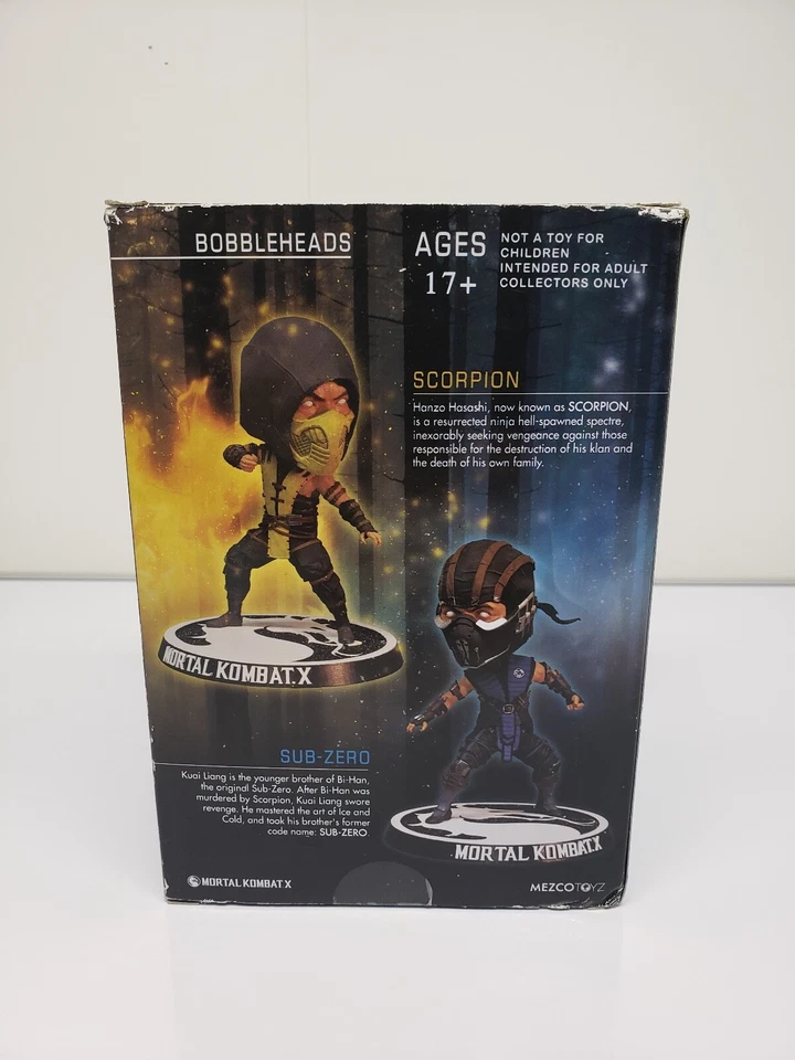 Mortal Kombat X Scorpion 6" Exclusive Arcade Block Bobblehead - Imagem 4 de 4