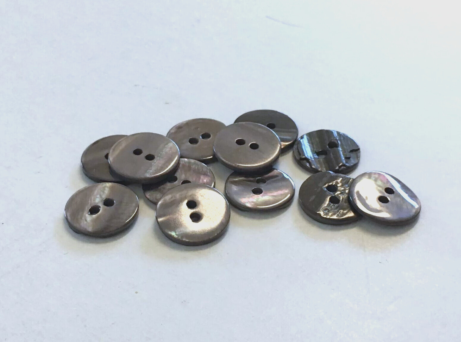 24 Buttons Dark Gray Iridescent Natural Real Shell 2-Hole Sewing 15 mm #SH36