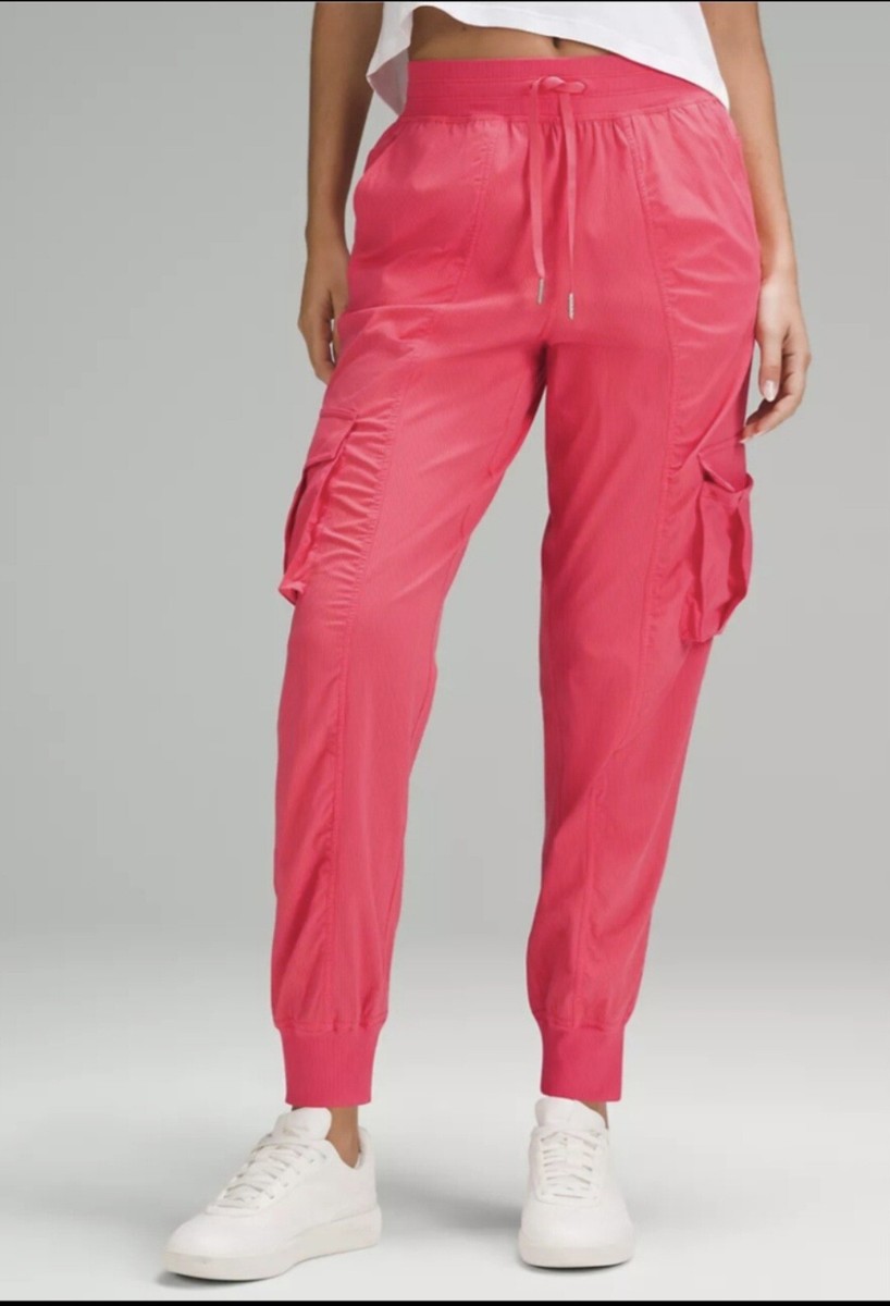 Dance Studio Relaxed-Fit MR Cargo Pant
