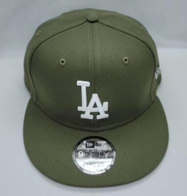 NEW ERA 9FIFTY SNAPBACK HAT. MLB. LOS ANGELES DODGERS. OLIVE GREEN