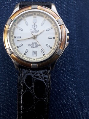 Dom Baiz Herrenuhr Lederarmband. Akku fehlt.