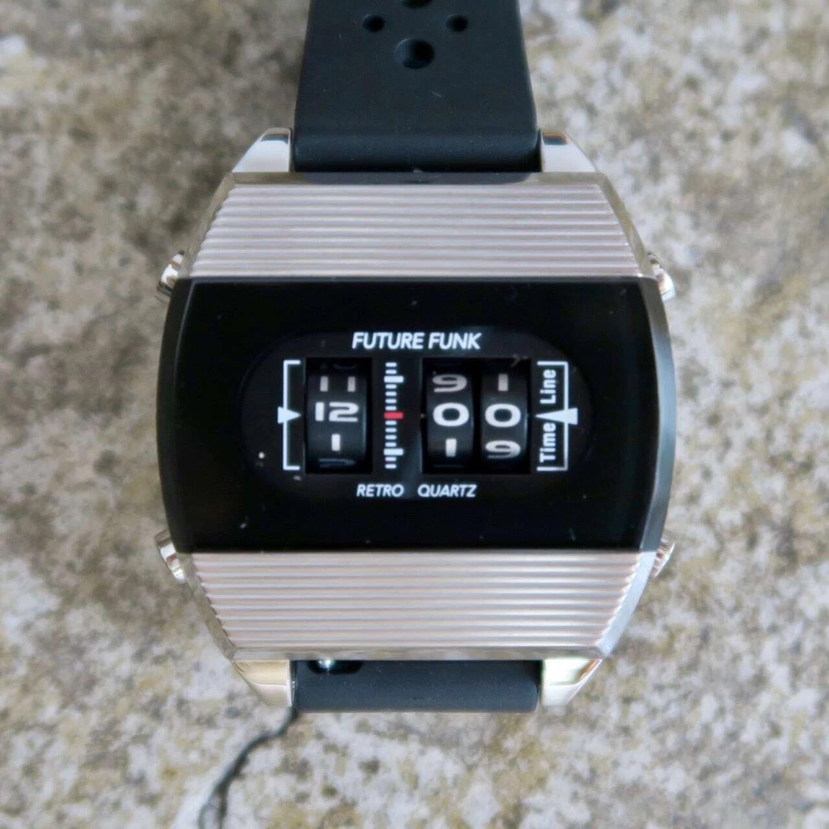 FUTURE FUNK Watch Men s Analog digital watch x Space Age Design