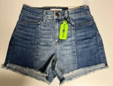 Junior's So High Rise Curvy Midi Shorts Size 3 Stretch Denim 26W NEW MSRP $34.00
