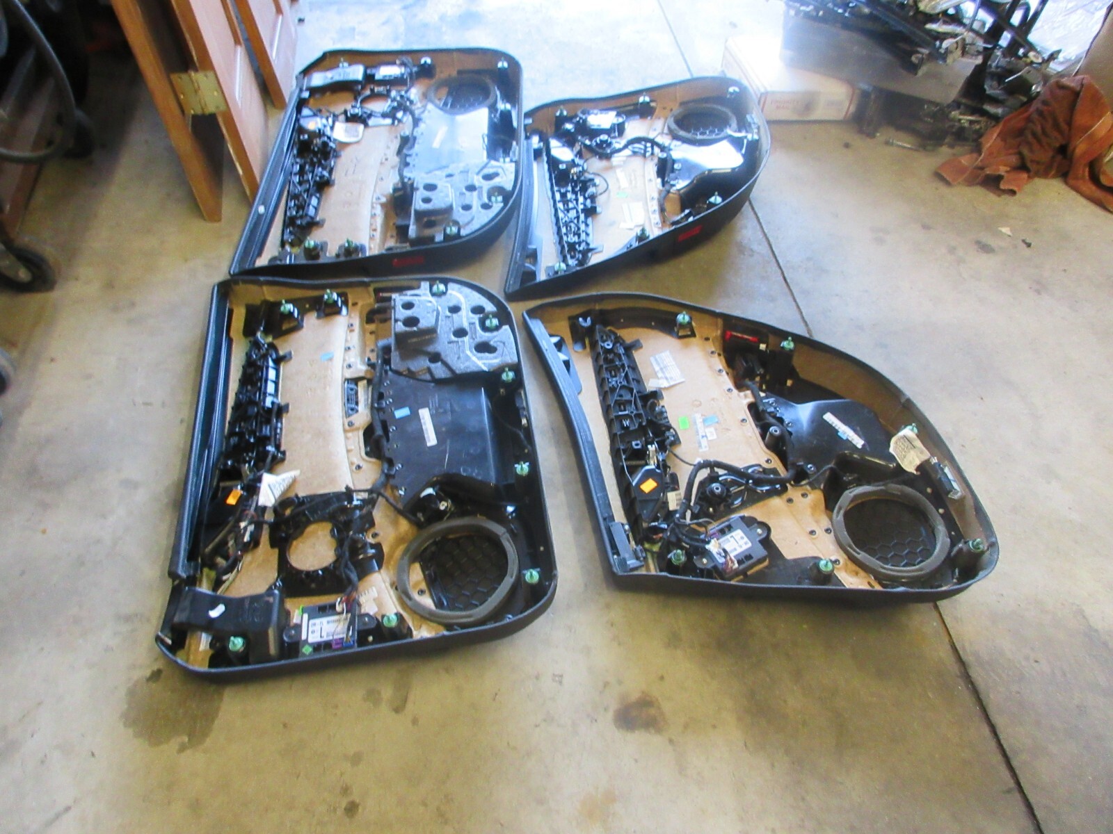 14-17 2017 Maserati Ghibli FRONT REAR DOOR PANELS PANEL LEFT RIGHT DRIVER