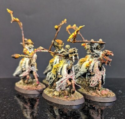 Hexwraiths 5体セット nighthaunt Amazon.com: Games Workshop Nighthaunt Hexwraiths : Toys & Games