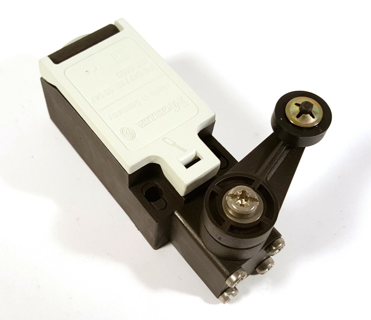 MOELLER Model ATO-02-1-I AT0-02-1-I Limit Switch w/ Roller arm | eBay