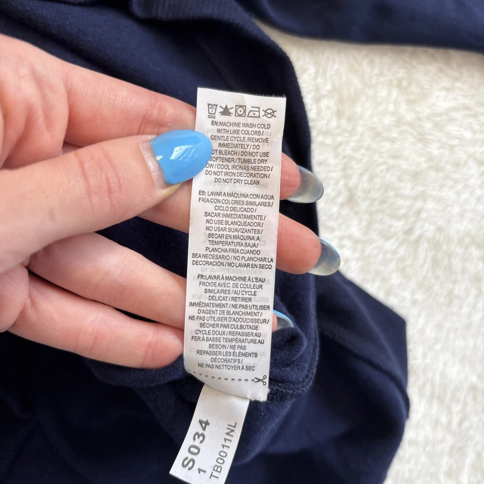 VETEMENTS Felpa donna Calia pullover con cappuccio taglia extra small blu navy con cappuccio