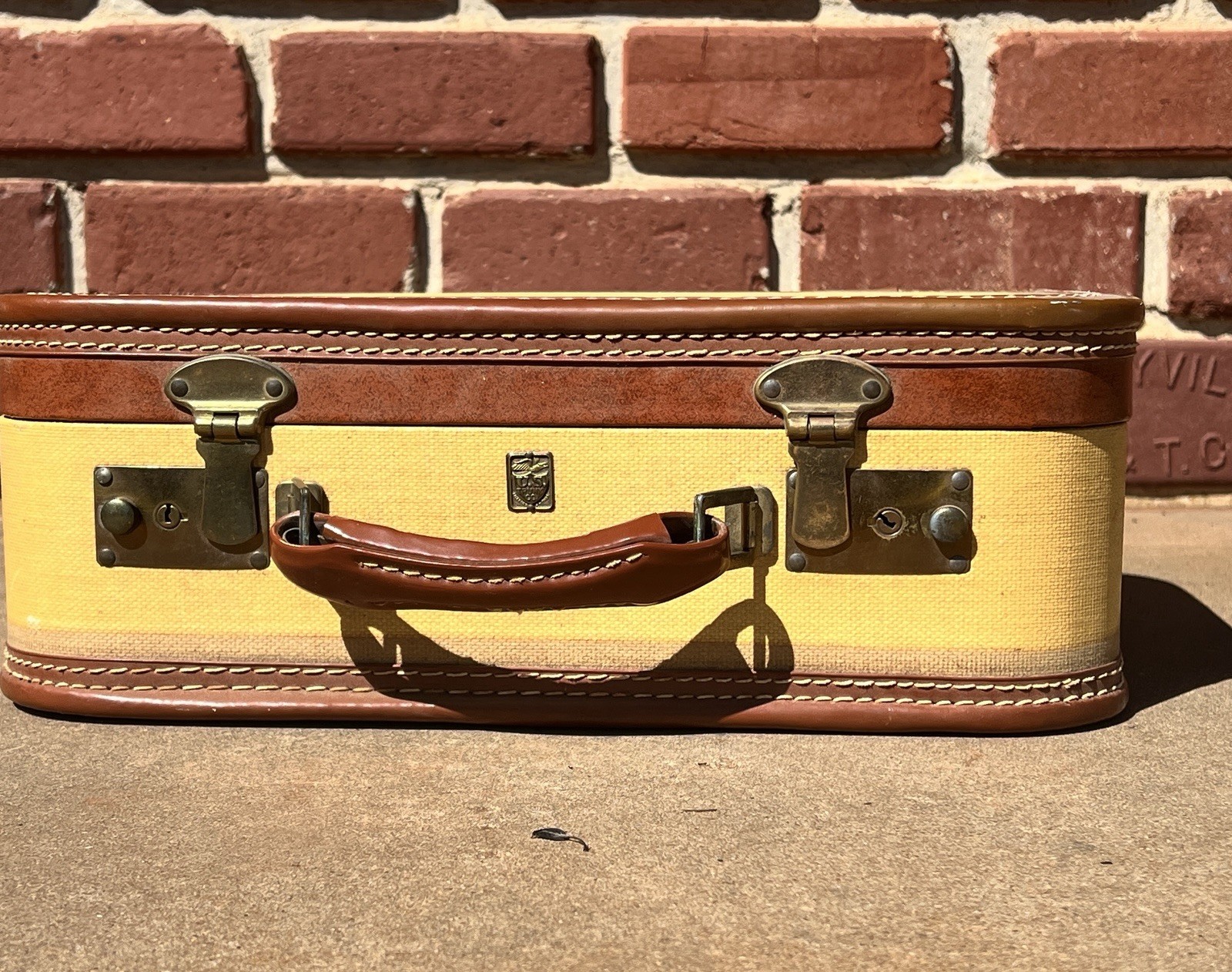 Vintage US Trunk Co Suitcase/Luggage Tweed W Leather Trim/Br