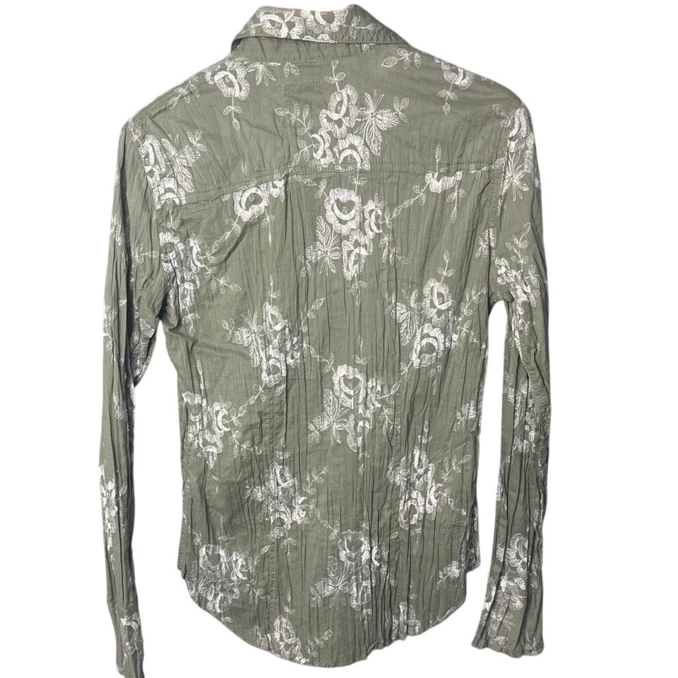 Camisa de botones Cino Mimosa Tarragon bordada de algodón arrugado Talla XS NWOT Foto 3 de 4