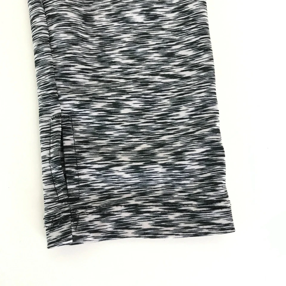 Camisa Calvin Klein Performance de secado rápido para mujer pequeña cuello redondo elástica activa Foto 3 de 4