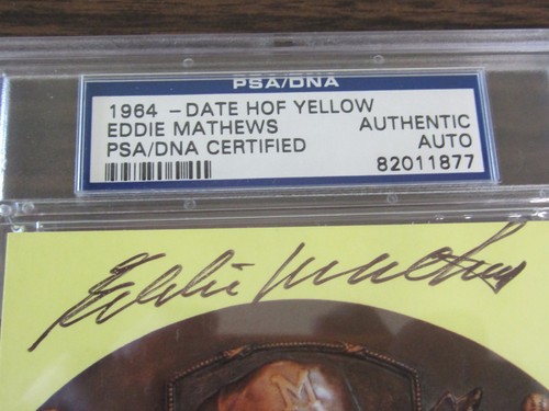 Eddie Mathews Autograph / Signed Gold Hall of Fame post card PSA/DNA Slabed - Picture 2 of 3