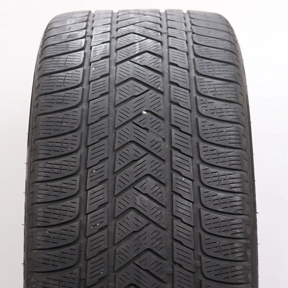1x Winterreifen Pirelli Scorpion Winter 285/35R22 106V XL DOT21 4-4,5mm 2853522 - Bild 2 von 4