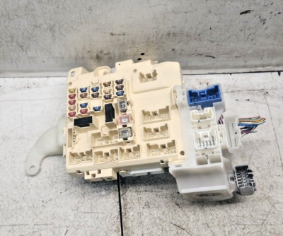 1999-2001 Lexus Es300 Interior Fuse Relay Box Assembly OEM