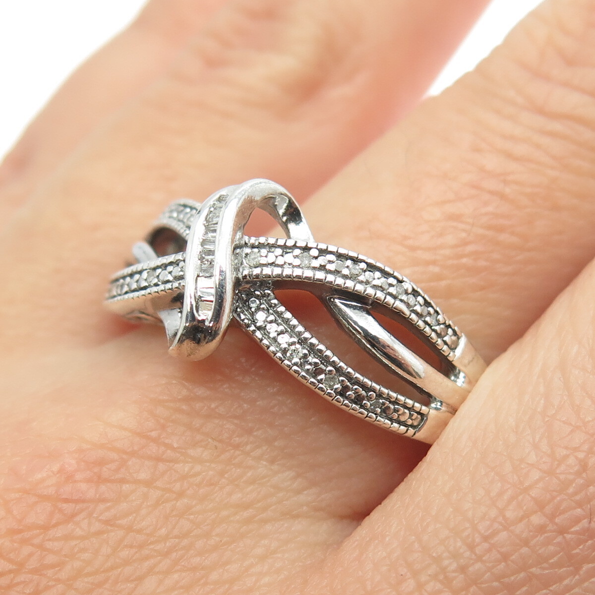 ☆TATIANA☆ Silver 925 Twisted Donut Ring CR1835 SUN 925 Sterling Silver Real White Diamond Twisted Knot Ring