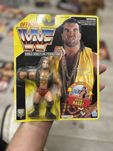 WWF HASBRO RAZOR RAMON  YELLOW CARD FIGURE - Scott...