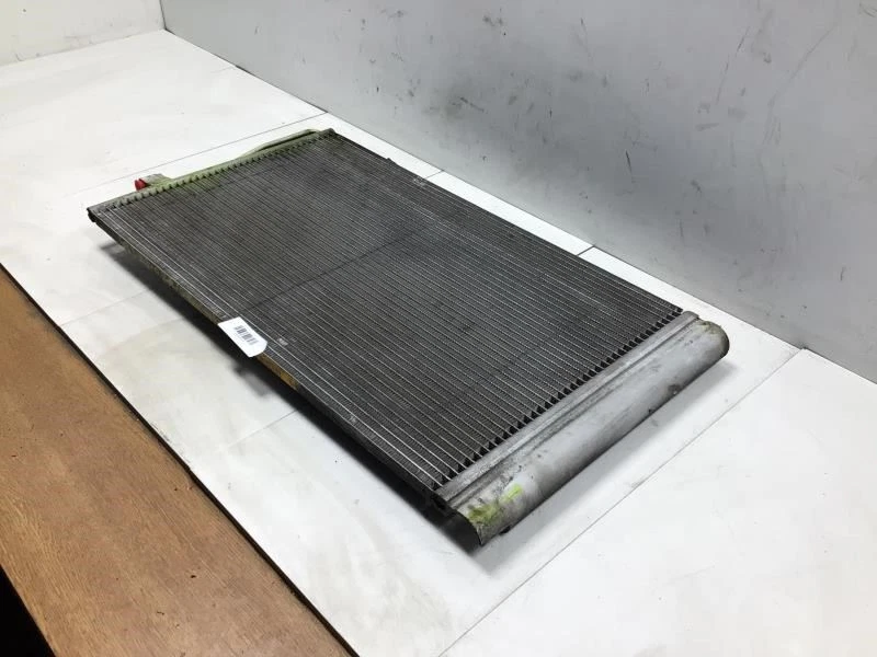 BMW 535XI 2008 condensador de aire acondicionado para BMW 535i 08-10 OEM+ Foto 2 de 4