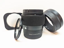 Sigma 56mm f/1.4 DC DN Contemporary Lens - Sony E-Mount + Caps, Hood + Filter !!