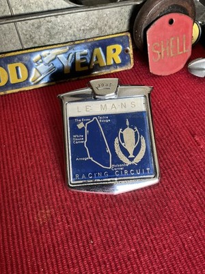 Vintage Car Badge - LE MANS Motor Racing Circuit Car Grille Badge - RENAMEL 