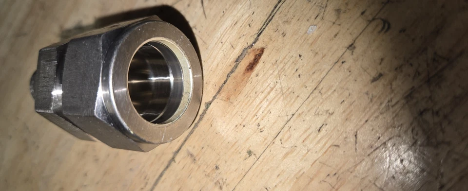 Montaje de tubo de acero inoxidable Swagelok 3/8 X 1/4, unión reductora: SS-600-6-4 Foto 4 de 4