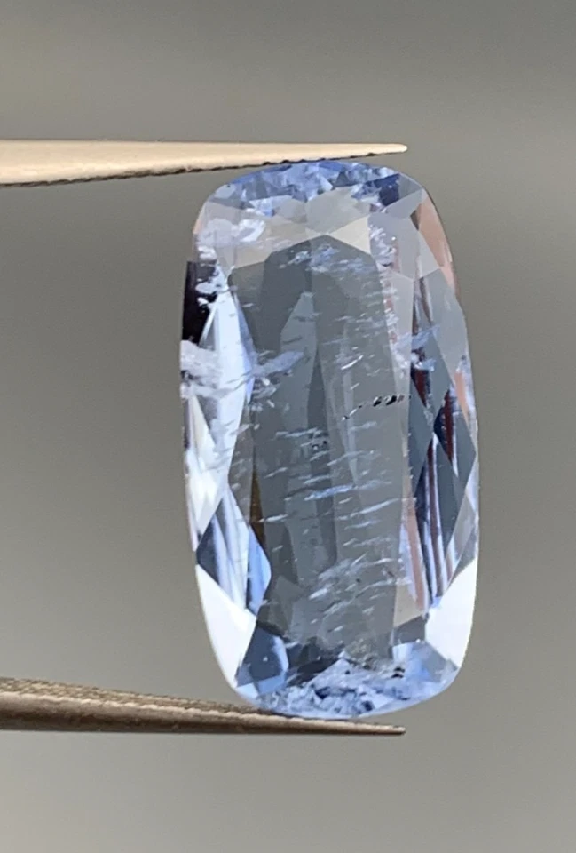 7.55ct natural aquamairine step coushion cut from pakistan - Image 3 of 4