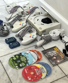 Sega Dreamcast System Controllers Lot Games Starfire Fishing Rod Memory UNTESTED