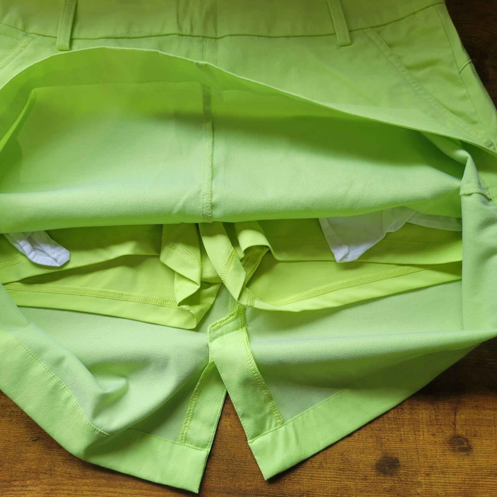 Puma Performance Golf Skirt Built In Shorts Side Zip Neon Green Women's Size 12 thumbnail 6