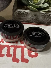 2 CIATE LONDON - Extraordinary Setting Powder in Translucent Honey 5 g / 0.17 oz