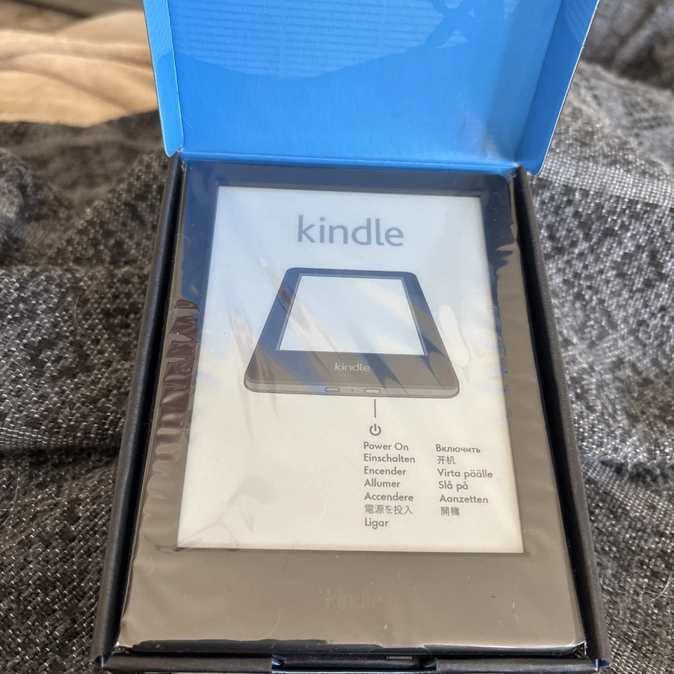 New Amazon Kindle Oasis 2016 4GB Touch Display 8th Gen eReader E-Book Black - Image 3 of 3