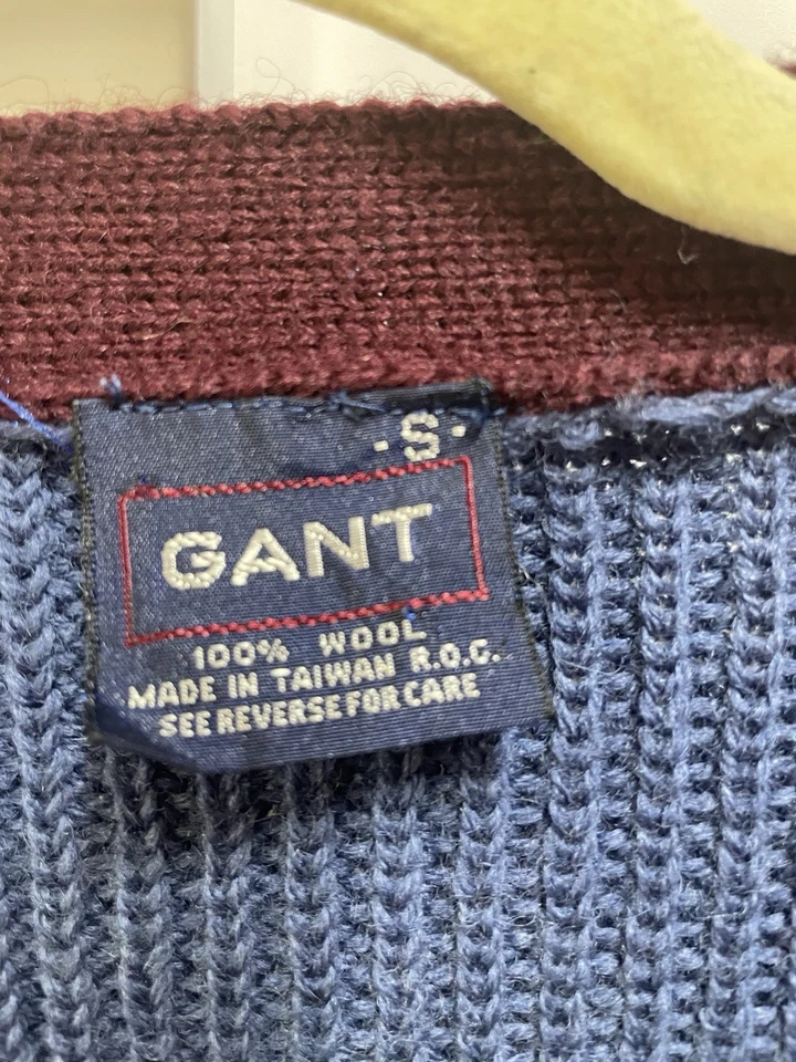 GANT Women's Sweater Vintage Wool Y2K Button Front Small Cardigan - Image 2 of 4