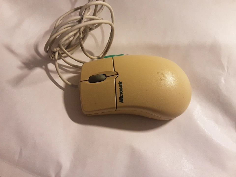 Vintage Microsoft IntelliMouse Trackball 1.3 A PS/2 Compatible 5V 20mA 3892A378 - Image 2 of 4