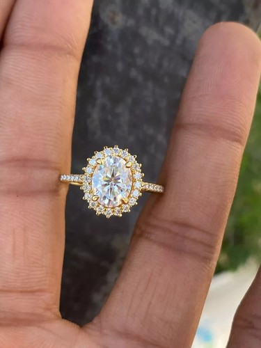 2.54Ct Oval Lab Created Diamond Halo 14K Yellow Gold Finish Wedding Bridal Ring - Picture 6 of 9