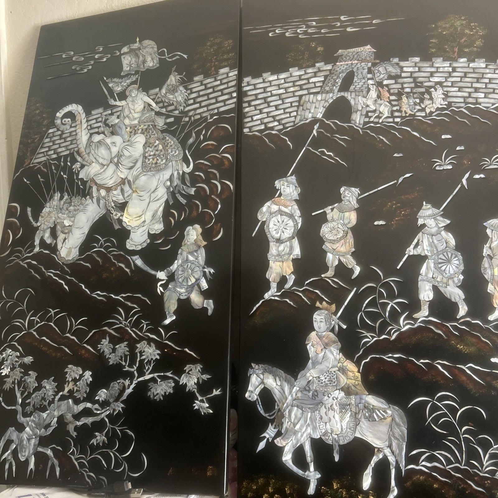 Vintage Japanese Wall Panels Set Of 4 In Excellent Condition Mother Of Pearl
