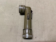 ORIGINAL WWII US ARMY COMBAT FIELD TL-122-D FLASHLIGHT TORCH