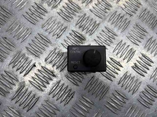 VOLVO V40 Estate VW Tastenpanel 889988 1.90 Diesel 85kw 2003 26959073