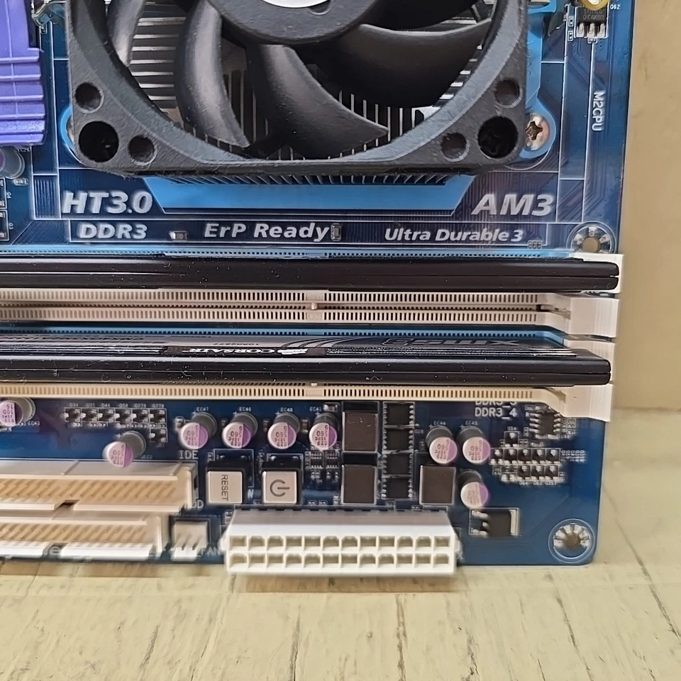 Gigabyte GA-890FXA-UD5 Motherboard w Athlon II X2 250 CPU & 4GB DDR3 RAM Tested - Image 4 of 4