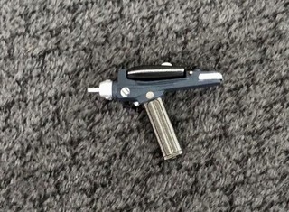 Qmx Exo 6 Master Series JAMES T. KIRK personaggio scala 1/6 PHASER Star Trek TOS