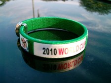 SOCCER WORLD CUP SOCCER 2010 SNAP ON BRACELET GREEN WCS