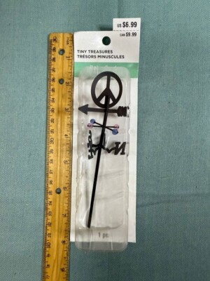 Ashland Tiny Treasures Christmas Mini Decor Miniature Black Sign Post