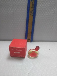 fendi red perfume