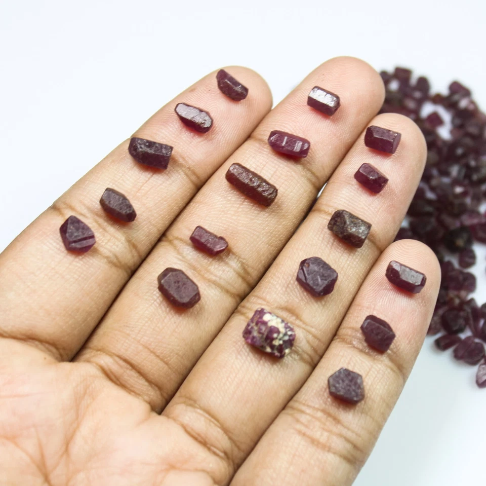 Natural Red Ruby Rough Lot For Cutting Between 2-10 mm Size From Madagascar - Image 4 of 4