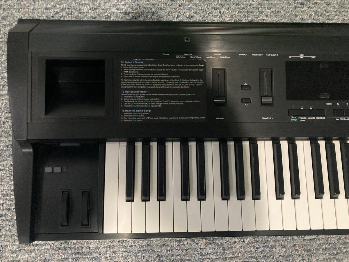 Ensoniq TS-12 Synthesizer (W/ Manuals and 50+ Floppy Disk Samples